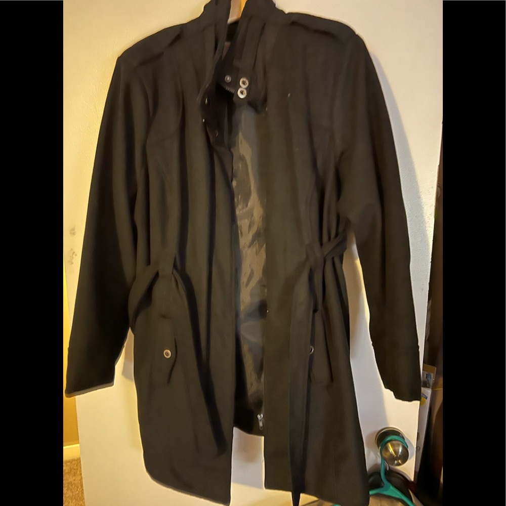Black women’s winter wool coat lined size 2x